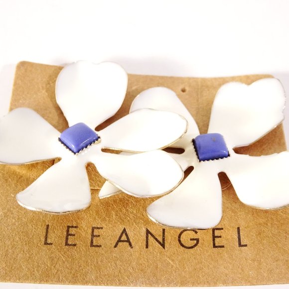 Lee Angel White Painted Blue Stone Daisy Stud earrings NWT 89 - Picture 6 of 6